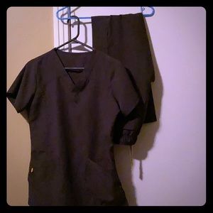 Wonder Wink 4-stretch scrubs set - pewter gray